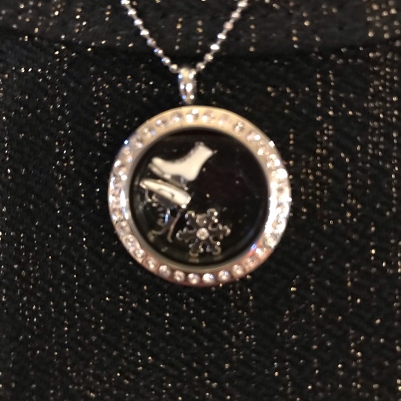 New Origami owl locket with skating charms